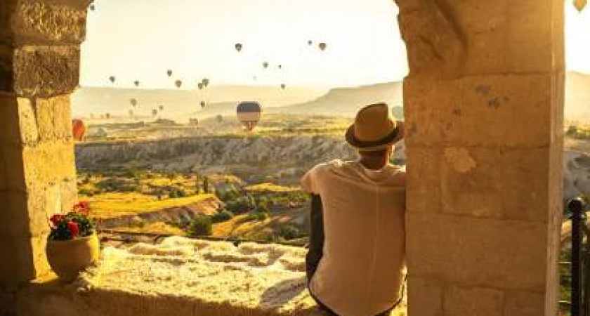 Западные санкции ограничивают, но не останавливают: Турция снова заполняется российскими туристами