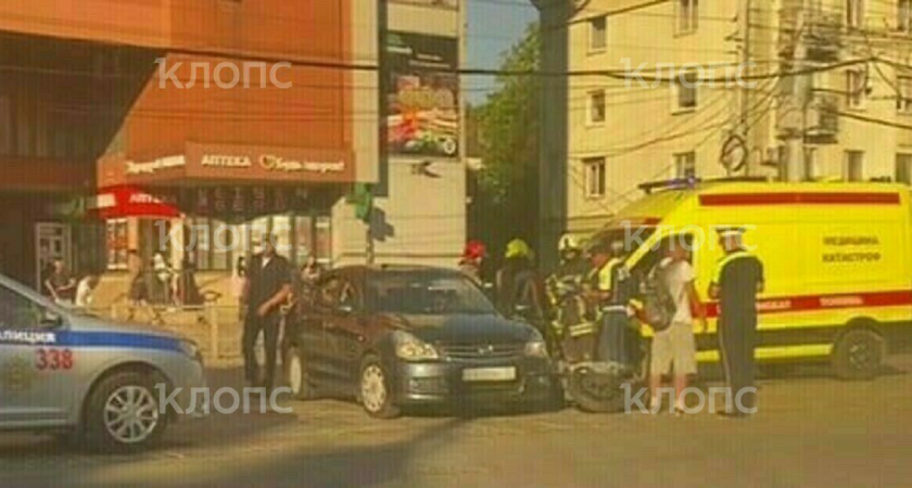 Срочная новость: на Ленинском проспекте в Калининграде произошло страшное ДТП с участием мотоциклиста. Причины и последствия