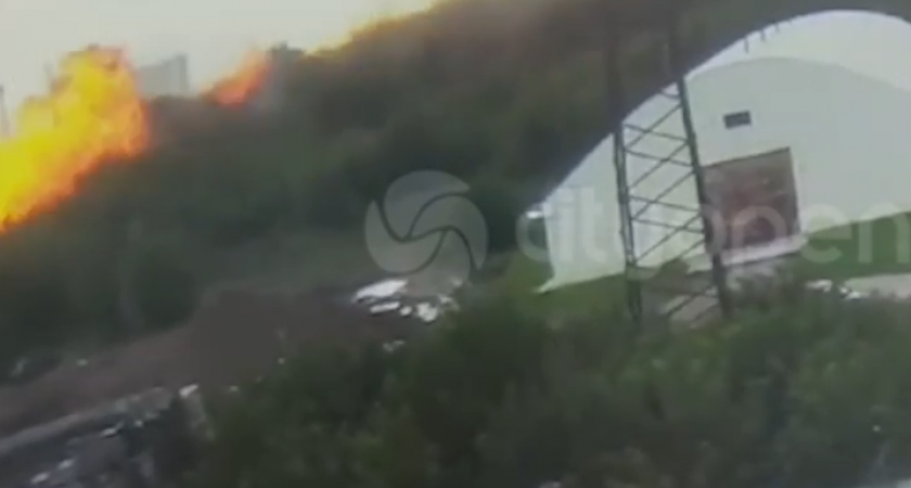 Момент взрыва на Стерлитамакском заводе попал на видео: трое сотрудников в больнице