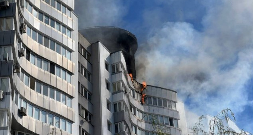 В администрации Калининграда рассказали, с какими трудностями столкнутся жители горевшего дома на Эпроновской