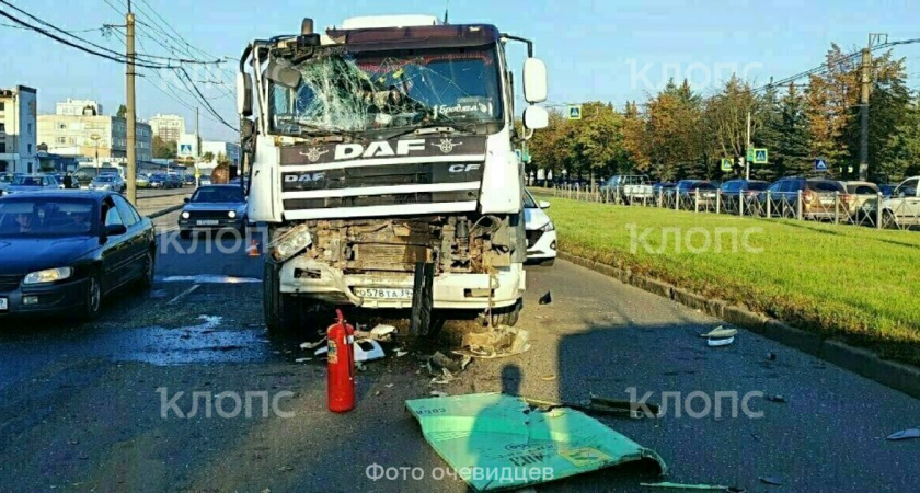 Стало известно о жутком ДТП в Калининграде с участием троллейбуса. Есть пострадавшие