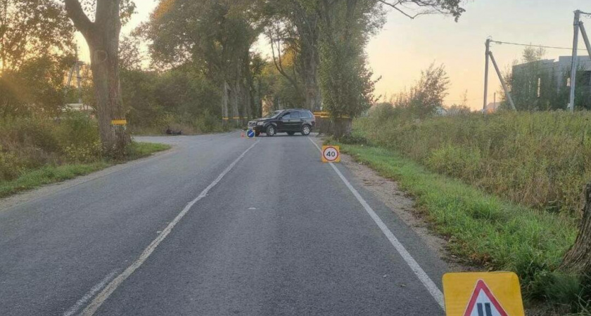 Девушка без прав пострадала в ДТП: мопед не смог избежать столкновения с автомобилем