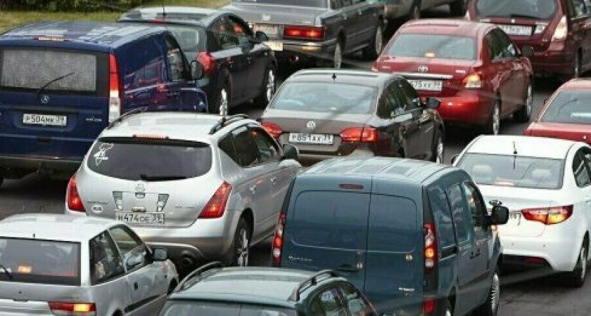 Опасный обгон: BMW в кювете на трассе Правдинск-Калининград