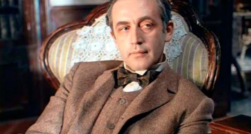 Известный актер Василий Ливанов, сыгравший Шерлока Холмса, попал в больницу. Подробности