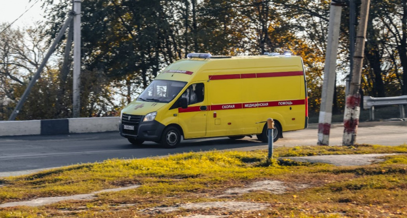 ЧП в российском детсаду: как дети пострадали от найденных на территории шприцов с кровью