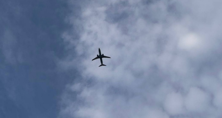 Тревога в воздухе: самолет из Тюмени экстренно вернулся в аэропорт отправления