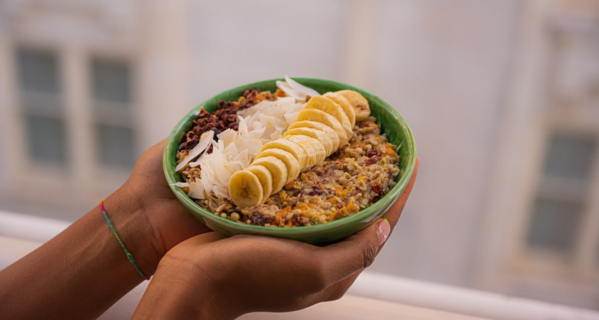 Эликсир молодости на вашей тарелке: врач раскрыл секрет идеальной каши