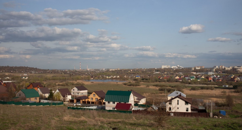 За сараи и бани на участке придется платить. Эксперты рассказали о последствиях «дачной амнистии»