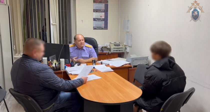 Следственный комитет опубликовал кадры допроса 18-летнего подозреваемого в убийстве пенсионерки