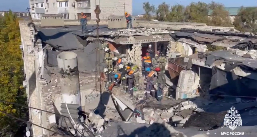 Эвакуировали из дома более 50 человек: актуальная информация на данный момент о взрыве в Черкесске