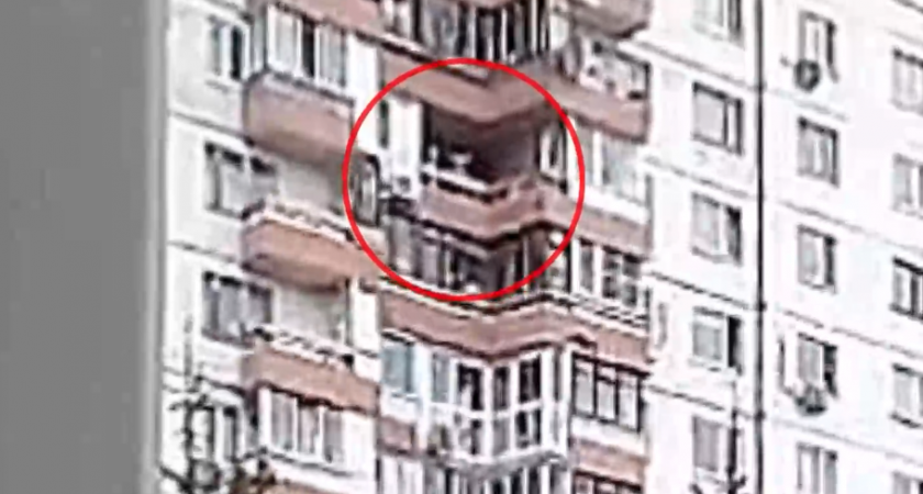  Москвич бросал в детский сад бутылки с взрывающейся смесью: дети чудом не пострадали