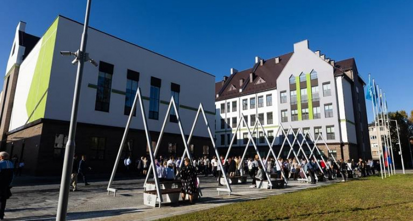 Угроза пневмонии в школе Калининграда: как надолго закрыли учеников дома 