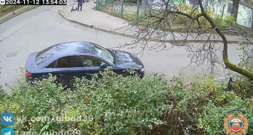 ГИБДД рассказали подробности столкновения самокатчика с 8-летним ребенком