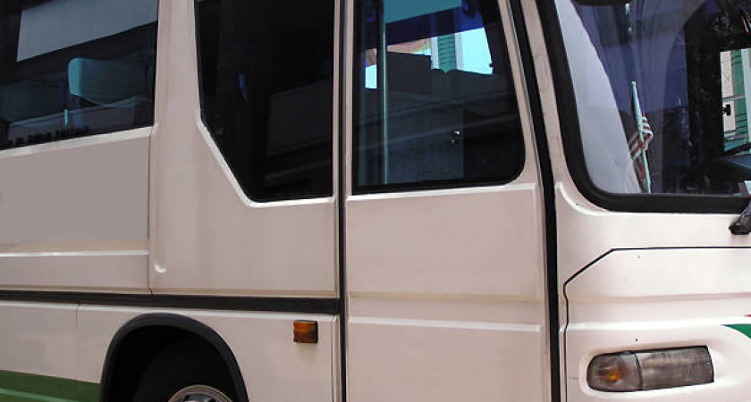 Духота в автобусе послужила причиной плохого самочувствия у пассажира 