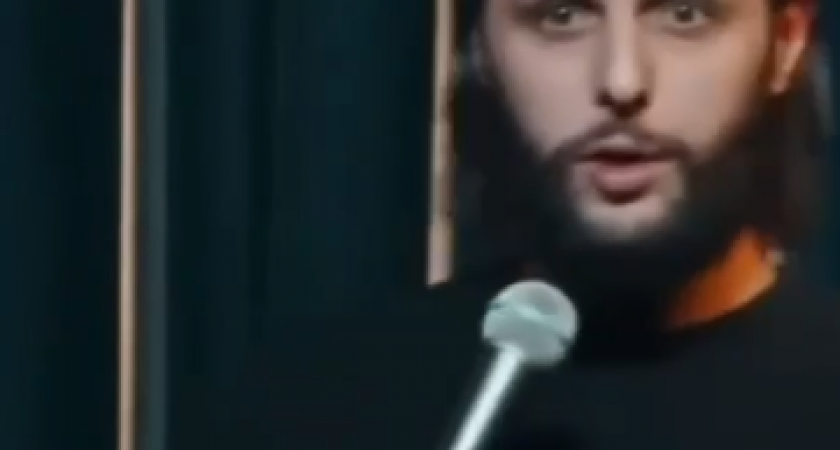 Шутка с последствиями: в Самаре отменили концерт комика после жалоб активистов