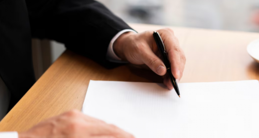 Путин подписал закон об увеличении материнского капитала: Финансовое облегчение для родителей