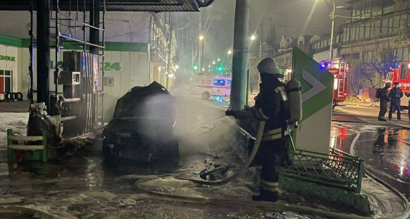 В Махачкале снова ЧП: на заправке вспыхнул пожар