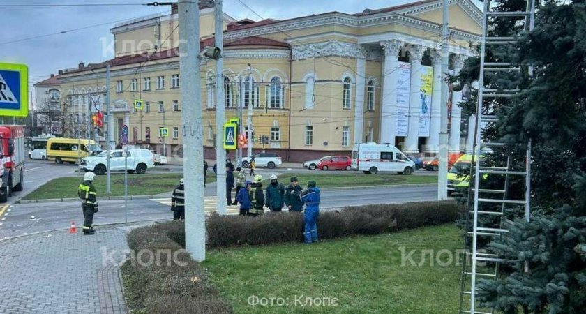 Ужас на тротуаре: внедорожник спровоцировал аварию в центре Калининграда