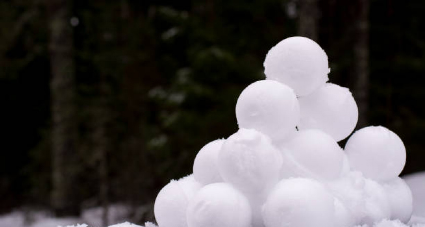 После игры в снежки в Москве госпитализировали 13-летнюю девочку: что произошло с ребенком 