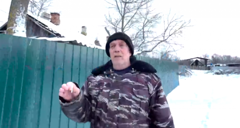 В саратовском посёлке закрыли продуктовый магазин: теперь за хлебом предлагают идти 7 км или заказывать онлайн