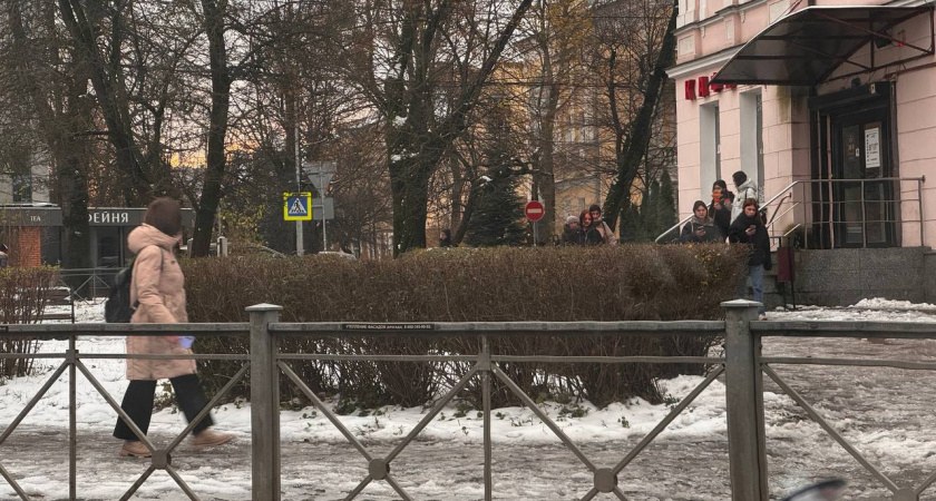 Зараза в общественных местах: топ 3 болезней, которые легко подхватить