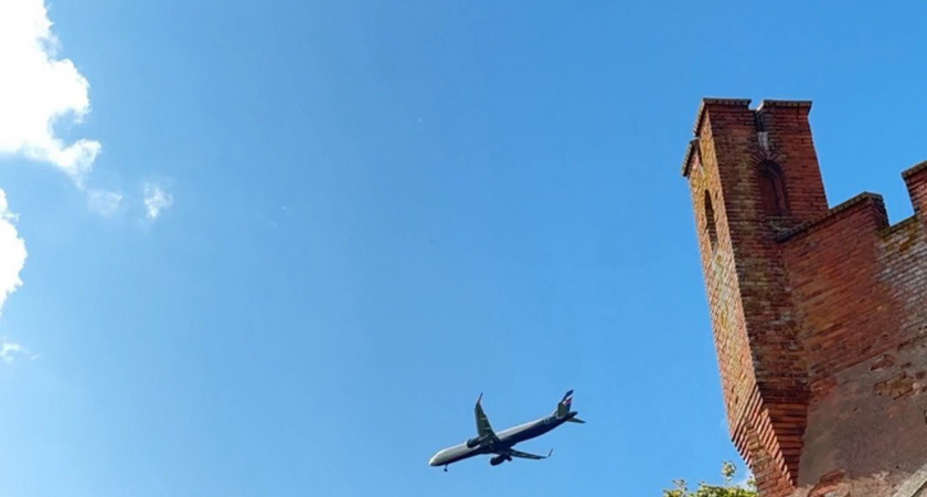 Летать в Калининград станет проще: льготные тарифы снова доступны для молодежи и пенсионеров