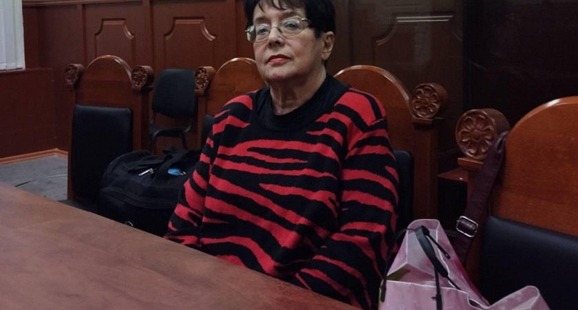 76-летняя пенсионерка получила 10 лет за поджог авто по указке мошенников: как обман привел к трагедии