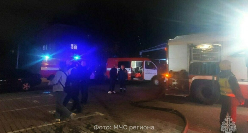 ЧП в гостевом доме на Аллее Смелых: эвакуация и борьба с огнём