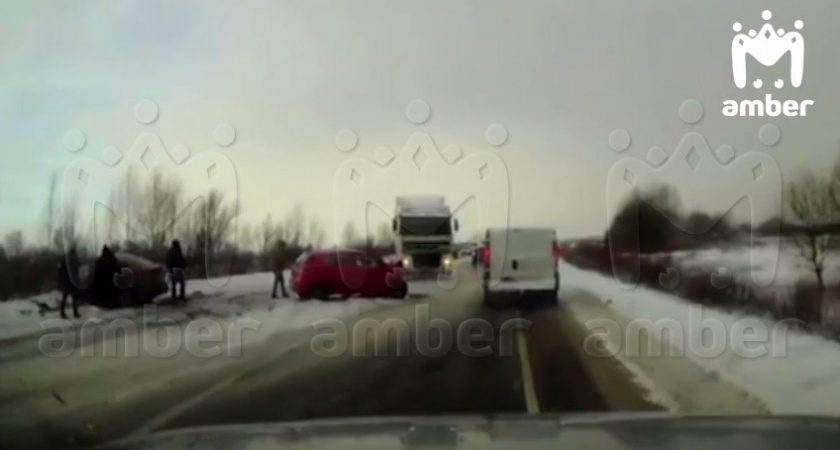 Собирается пробка: на Южном обходе в Калининграде произошло жесткое массовое ДТП