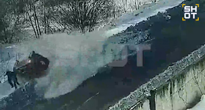 Страшное дорожное происшествие едва не унесло жизнь беременной женщины с ее сыном-подростком 