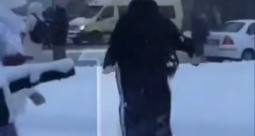 Жестокое нападение в центре Калининграда: хулиганы избили подростка и прострелили ему колено