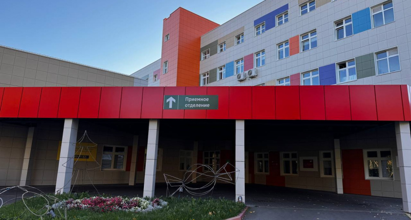 Возле Детской областной больницы станет ходить общественный транспорт: когда на Донского появится первый автобус 