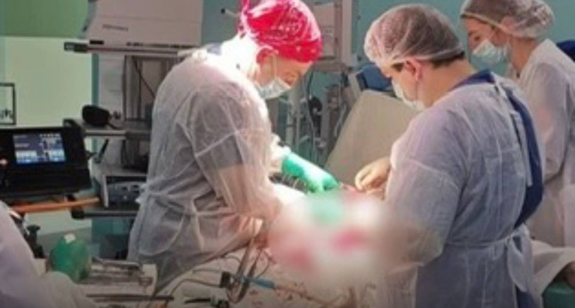 Хирурги онкоцентра в Калининграде удалили у пациента редкую опухоль 