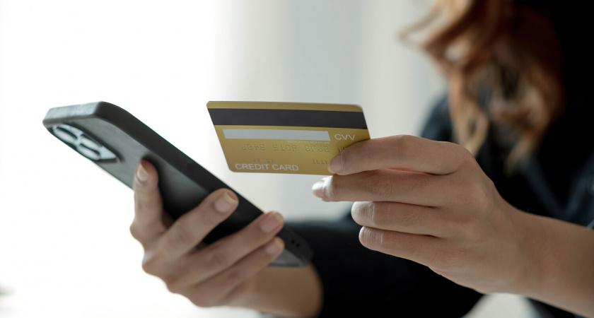 На «Госуслугах» запустили самозапрет на кредиты: как это работает