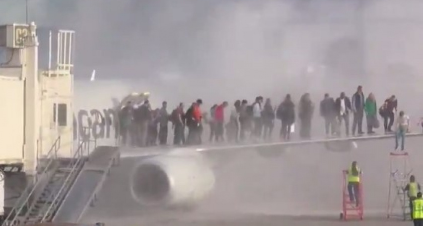 Boeing превратился в огненный факел: кадры и подробности жуткого происшествия в Денвере