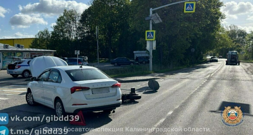Жуткая авария на Южном обходе Калининграда: мотоциклист оказался под колесами легковушки