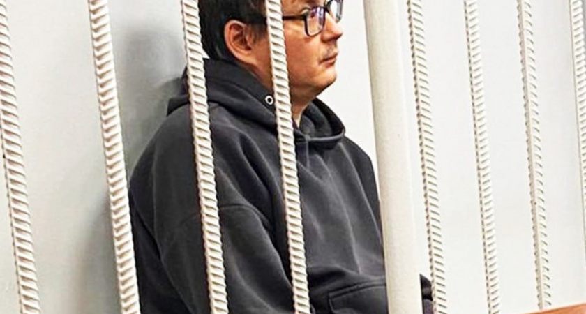 Жесть в Татарстане: отец избил дочь отверткой из-за оценок, а затем выбросился из окна