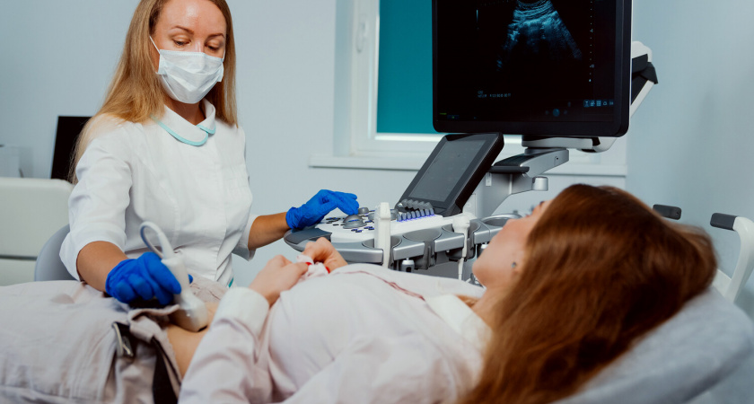 Молодая семья: в Ленинградской области школьница забеременела от 12-летнего мальчика