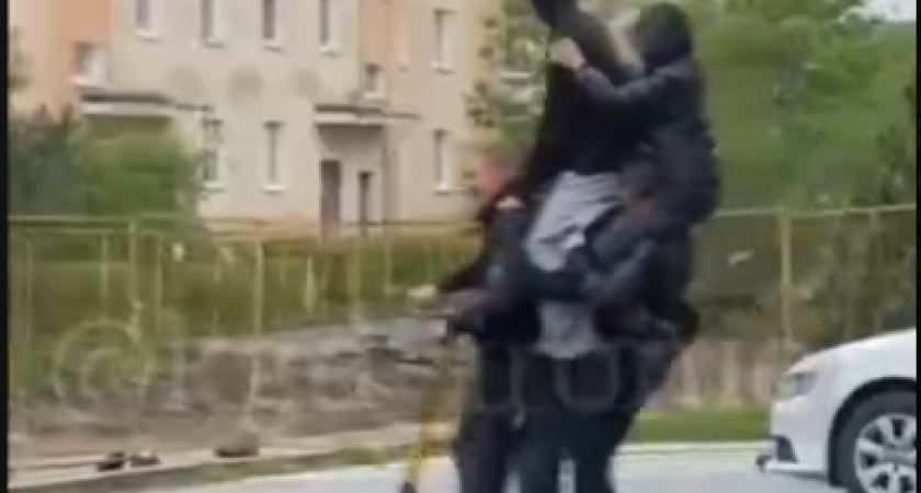 Цирк уехал, а клоуны остались: подростки в Калининграде устроили опасное шоу на электросамокате