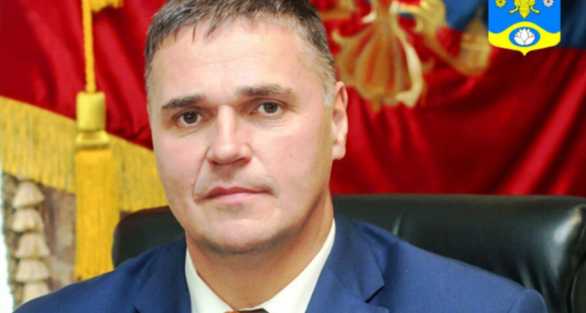 Глава города под Петербургом стал отцом 31 ребёнка и получил редкое звание «Отец-герой»