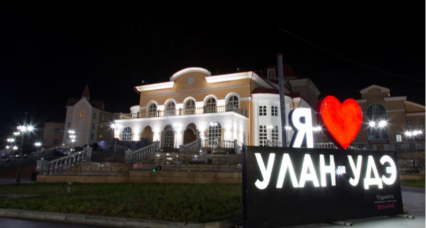 Мать убита, отец мёртв, квартира в пламени: в Улан-Удэ спасли ребёнка