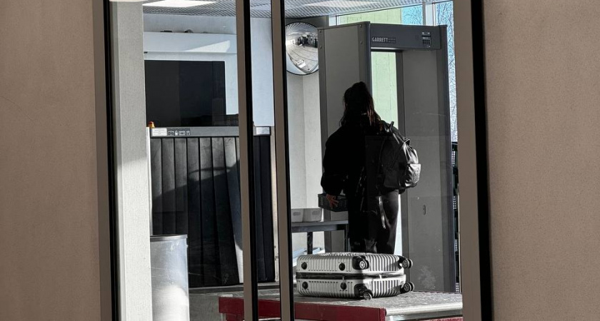 Прилетели на отдых — вернули в Москву: иностранных студентов не пустили в Калининград