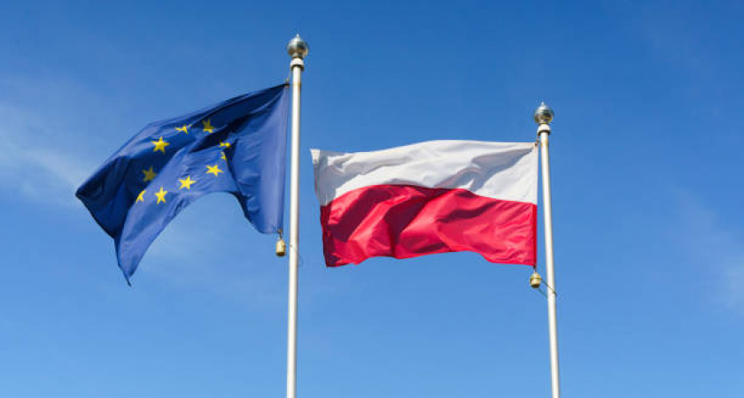 Польша переходит на четырёхдневку: с конца июня сотрудники смогут работать меньше без потери зарплаты