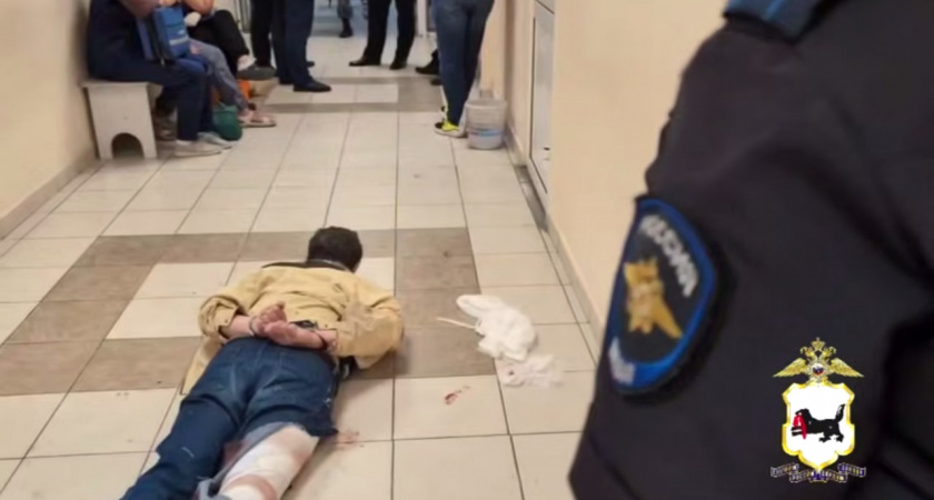 «Меня лишили права на жизнь»: в Иркутске пациент напал с ножом на врачей и пациентов в реанимации
