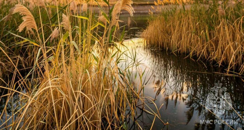 Всё могло закончиться иначе: как рыбаки застряли ночью в ледяной воде под Комсомольском