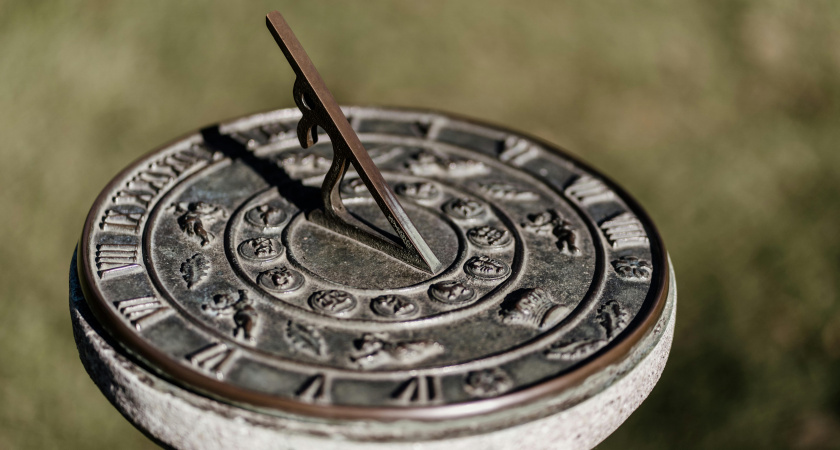 Девы больше не Девы: гороскопы врут, астрономы все пересчитали — у многих россиян теперь другой знак зодиака, как узнать свой настоящий