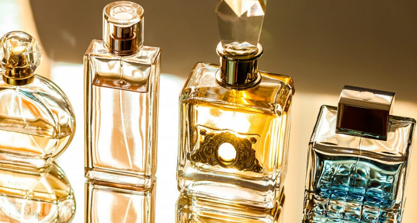 Не дайте аромату пропасть: какой секрет стойкого парфюма на весь день
