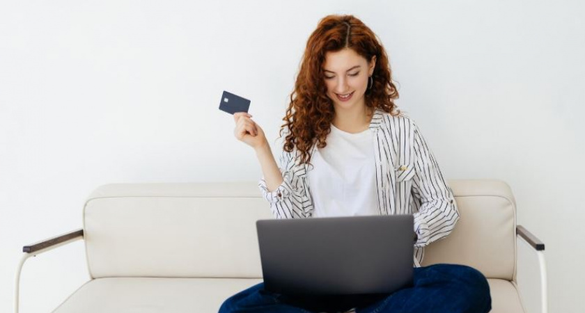 Калининградцы готовы потратить более 30 000 руб. на онлайн-шоппинг — кто и что покупает больше всего