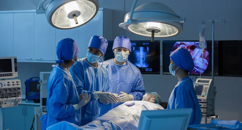 Кардиохирурги Калининграда провели уникальную операцию и вернули пациенту шанс на жизнь