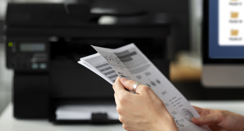 Пенсионеры будут рвать на себе волосы: бумажные квитанции за ЖКХ уходят в прошлое